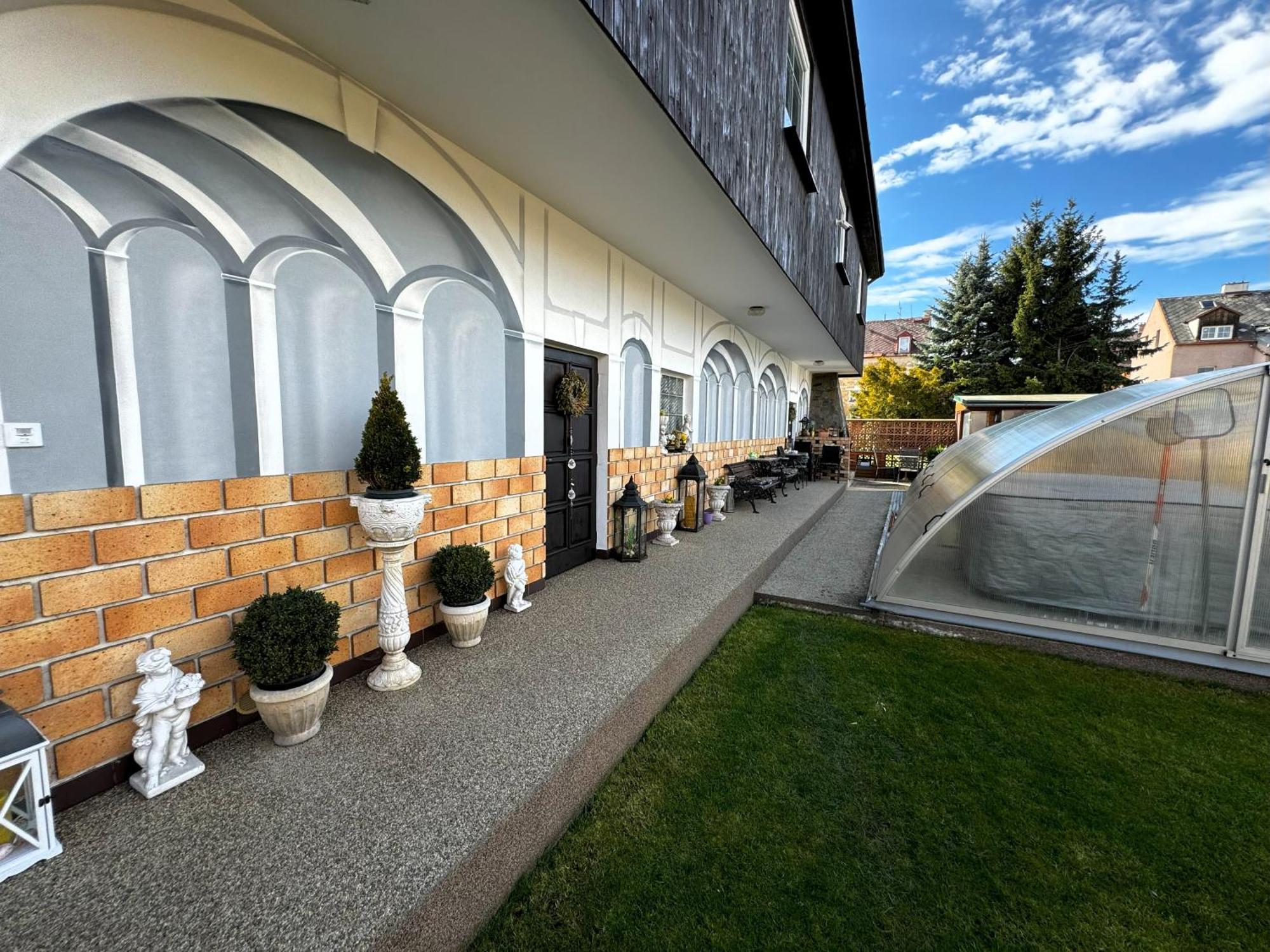 Apartmany カルロヴィ・ヴァリ エクステリア 写真